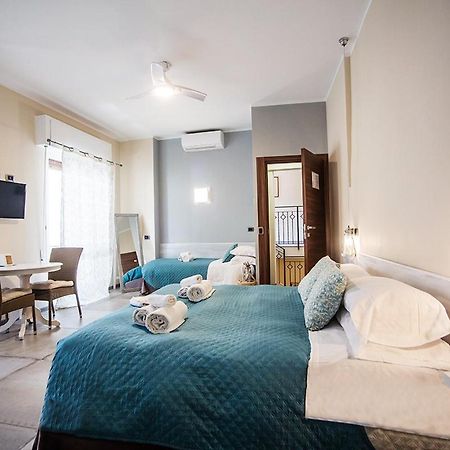 L'Antico Borgo Elena Noli Hotel Екстериор снимка