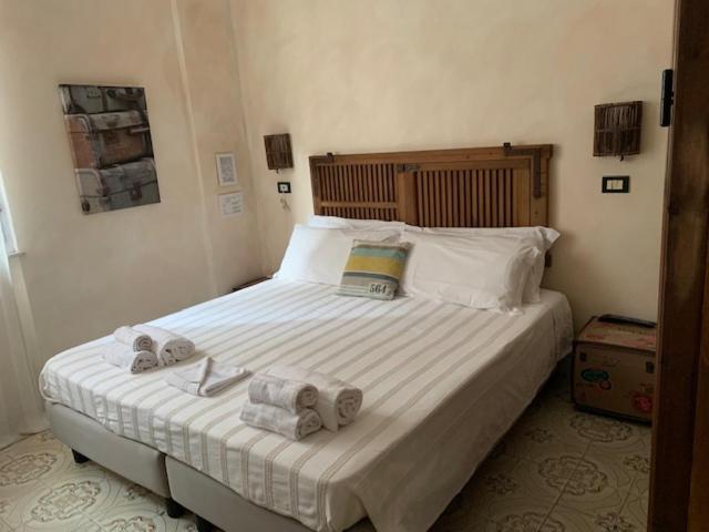 L'Antico Borgo Elena Noli Hotel Екстериор снимка